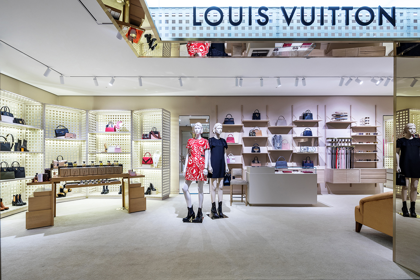 Louis Vuitton Seoul Shinsegae Gangnam
